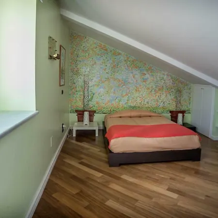 Vomero Roof Bed & Breakfast Naples