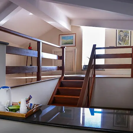 Vomero Roof Oda ve Kahvaltı
